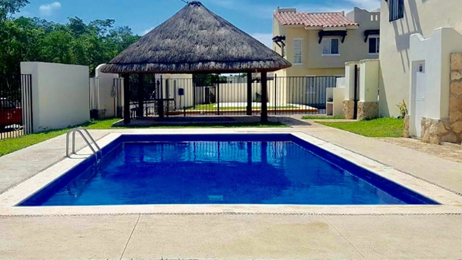 Real Bilbao By Chezplaya Hotel Playa del Carmen 3*,